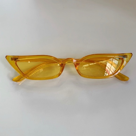 Accessories - Stylish day/night driving glasses Accessories - Stylish day/night driving glasses